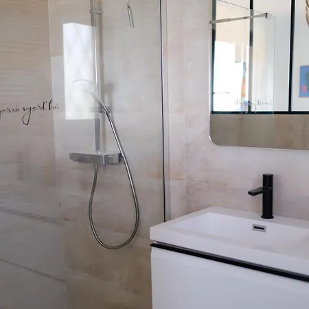 빌라 D'exception Vue Avec Piscine Privee Saint-Raphaël