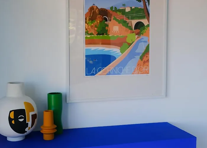 D'exception Vue Avec Piscine Privee Villa Saint-Raphael (Var)